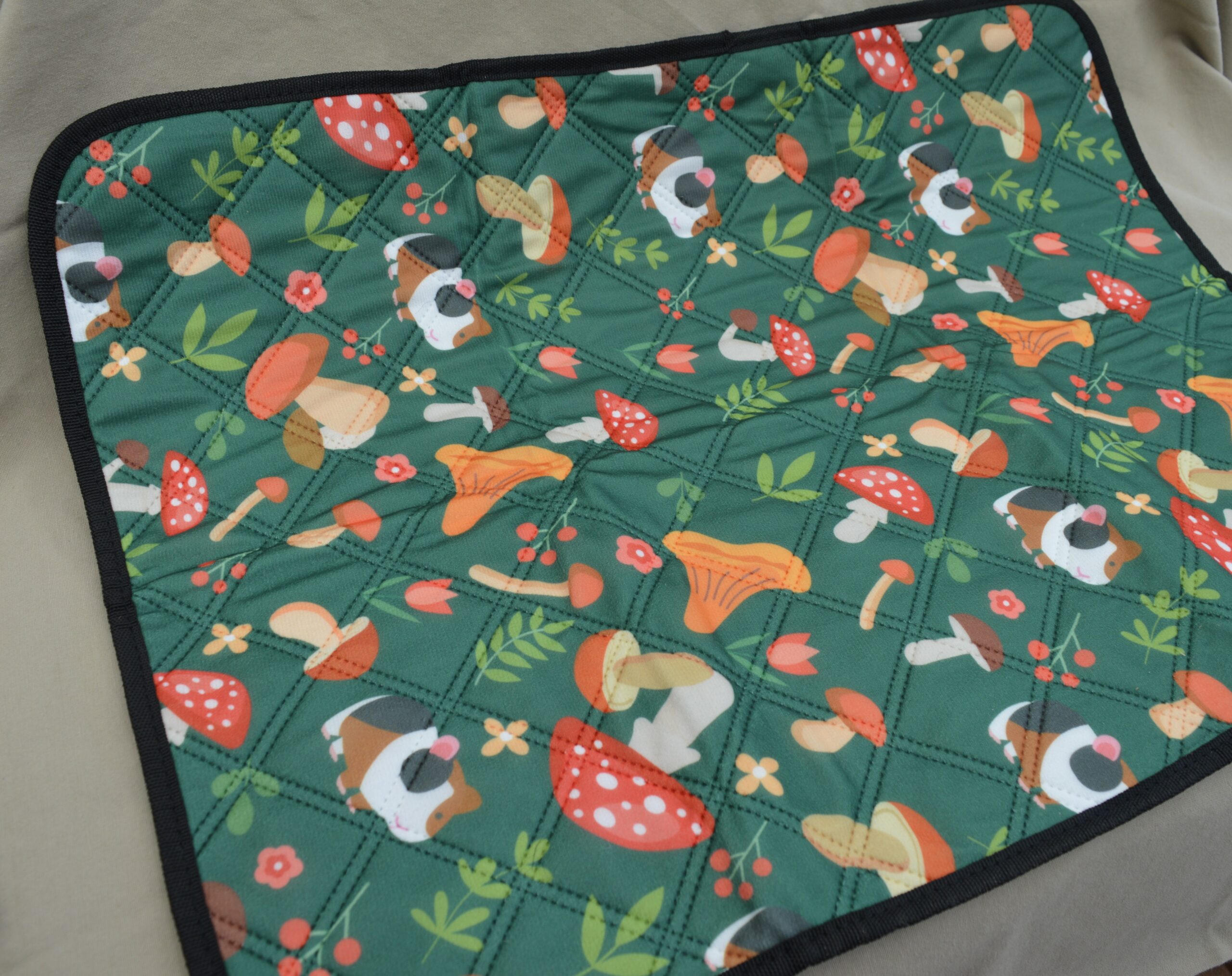 Tapis de sol pour cochon d'Inde & lapin – Image 2